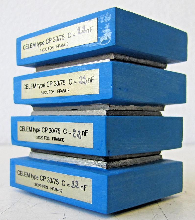 Used Lot of 4 Celem CP 30/75  High Frequency Capacitors  22nf Ohms  500V 150A 100 kHz