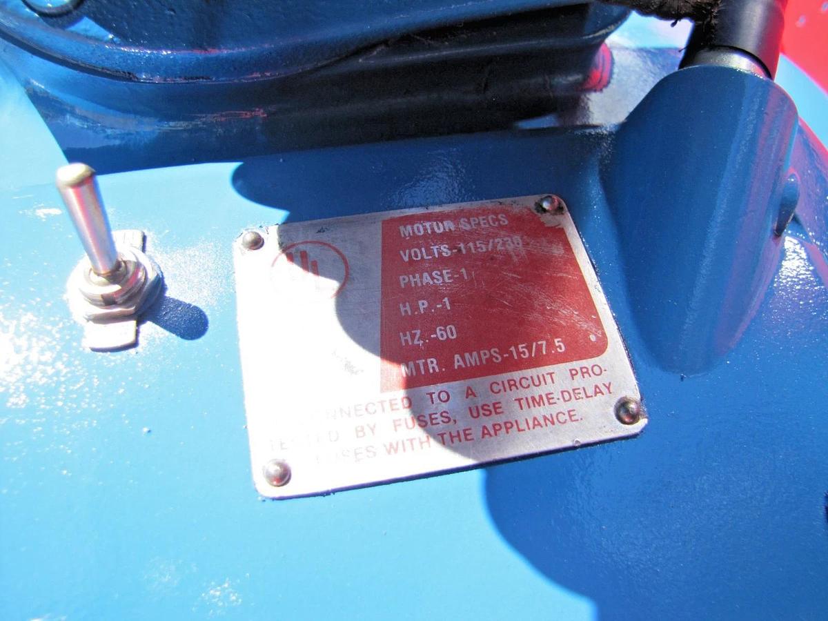 Used Ammco 4000 Combination Disc & Drum Brake Lathe Bench and Attachments 120V