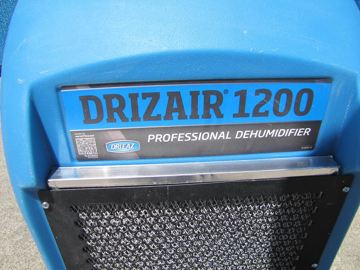 Used Drieaz Drizair 1200 Professional Dehumidifier 64 Pints /day Capacity 3298 Hours