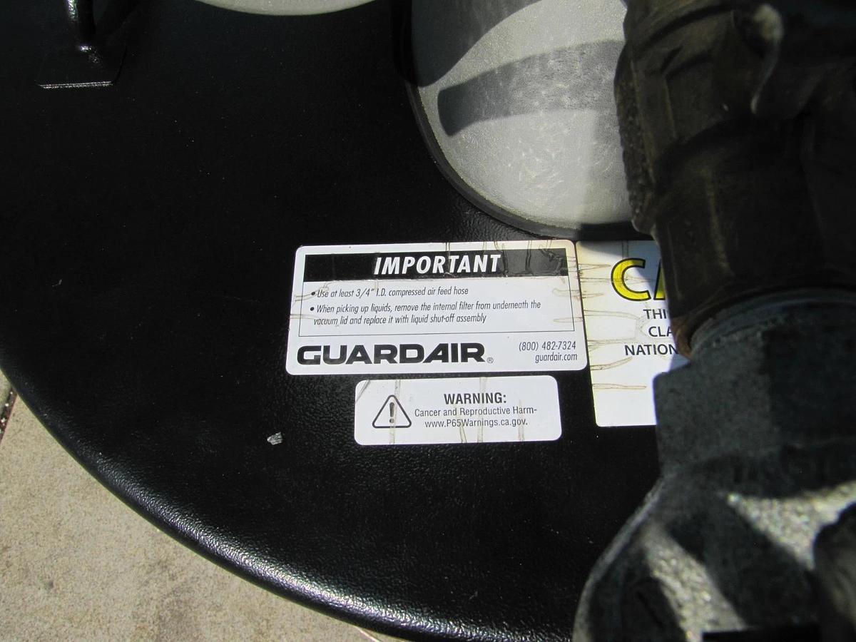 Used Guard Air Portable Air Powered Vacuum Cleaner 55 Gallon Drum w/ Air Hose