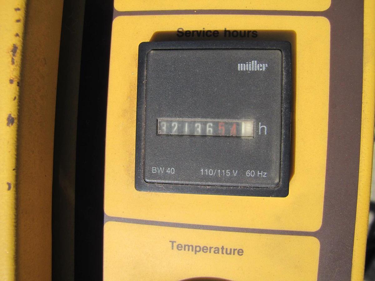 Used Kaeser SM8 7.5 HP Rotary Screw Air Compressor 30 CFM 460V 3PH Only 32,136 Hours