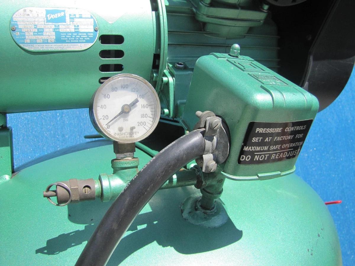 Used SpeedAire 5 HP Upright Piston Air Compressor with 80 Gallon Tank 220V 1 Phase