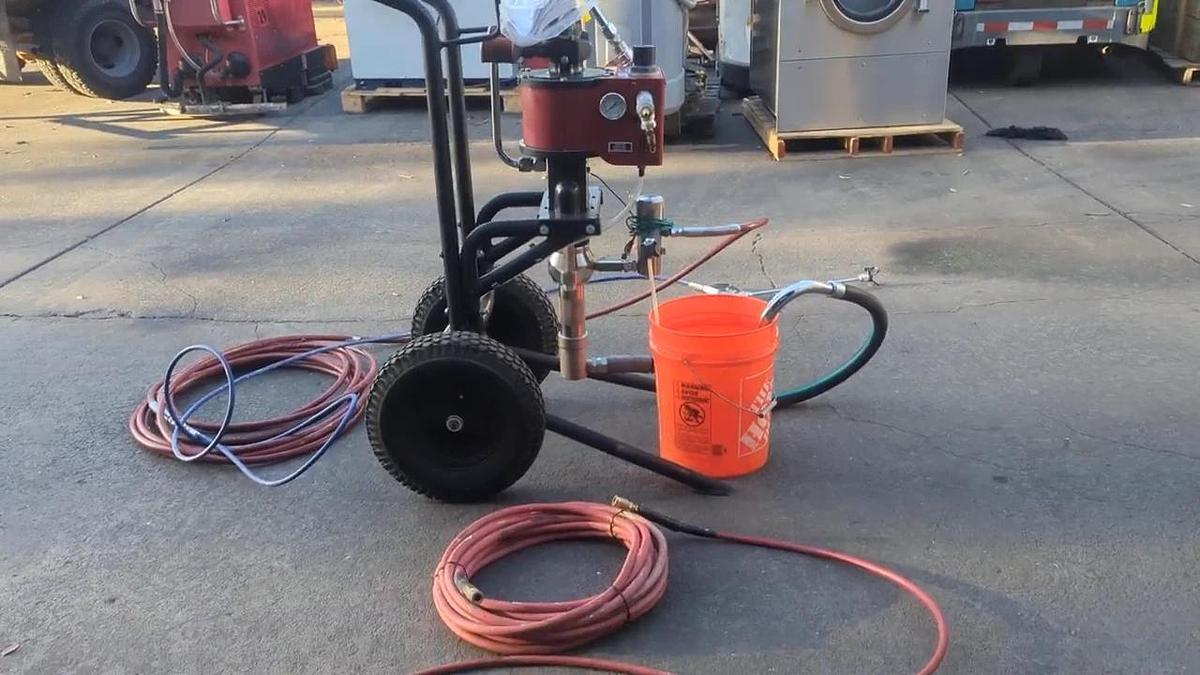 Used 2019 Titan Powrcoat 730 Air Powered Airless Paint Sprayer 3000 PSI @ 4 GPM