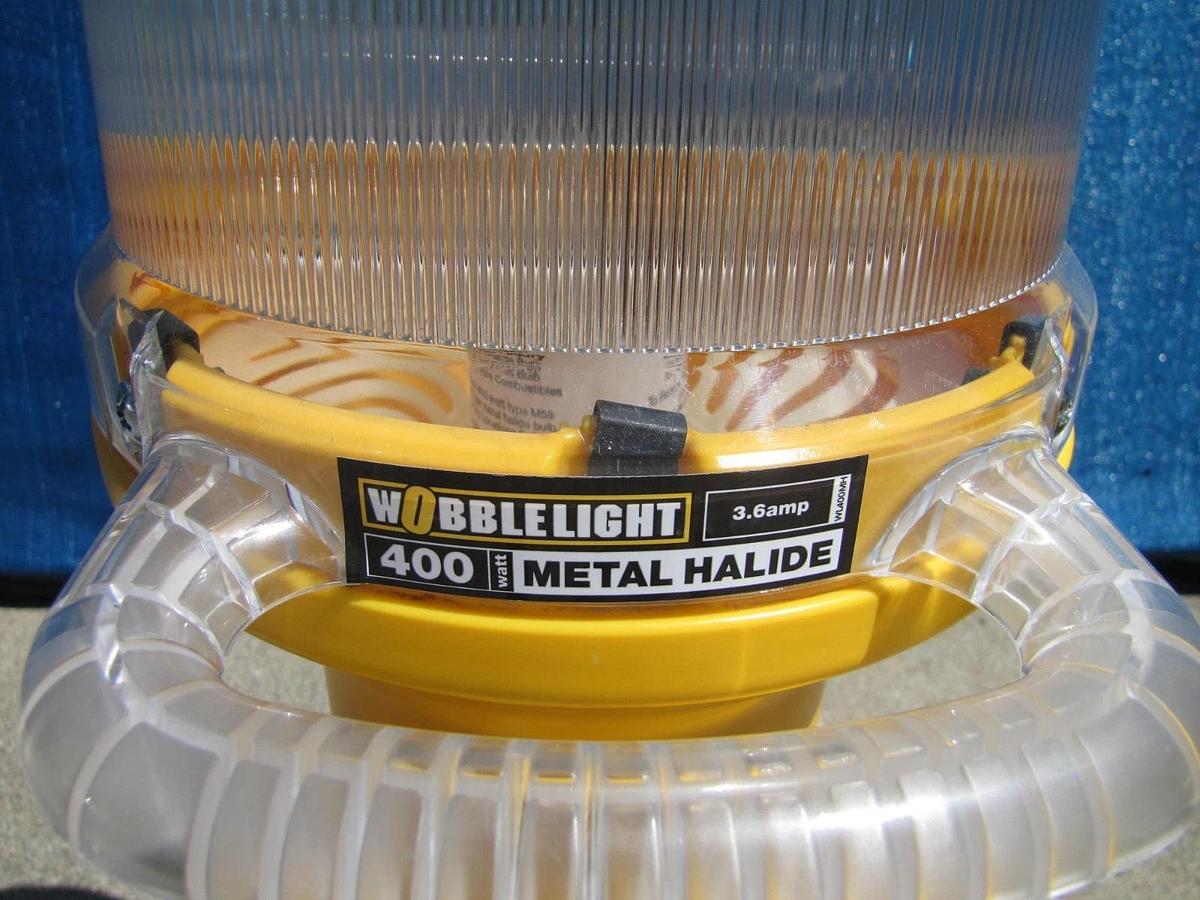 Used Southwire Wobblelight 400 Watt Metal Halide Work Light Worklight 120V