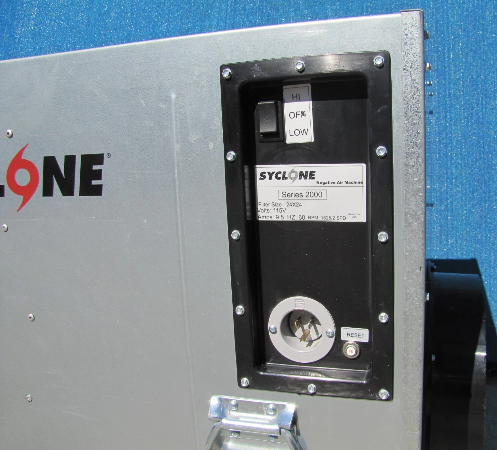 Used Syclone Negative Air Scrubber HEPA Filter 2000 CFM 115V 2 Speed Duct Port 29587