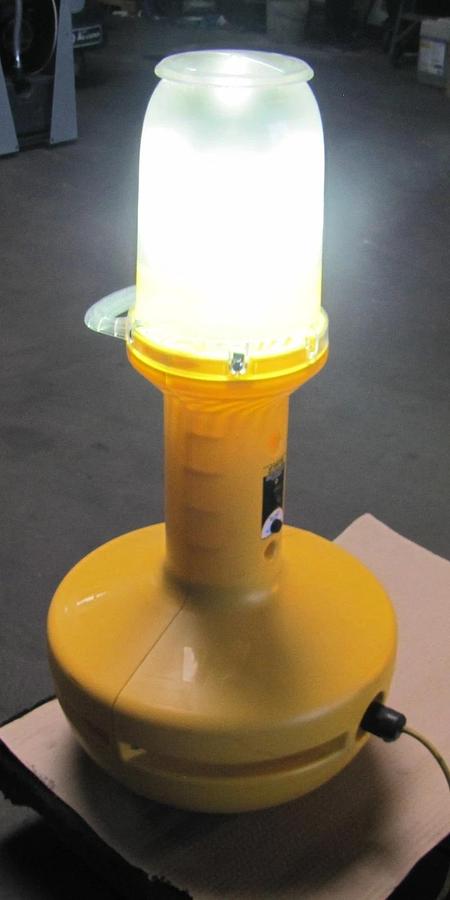 Used Southwire Wobblelight 400 Watt Metal Halide Work Light Worklight 120V
