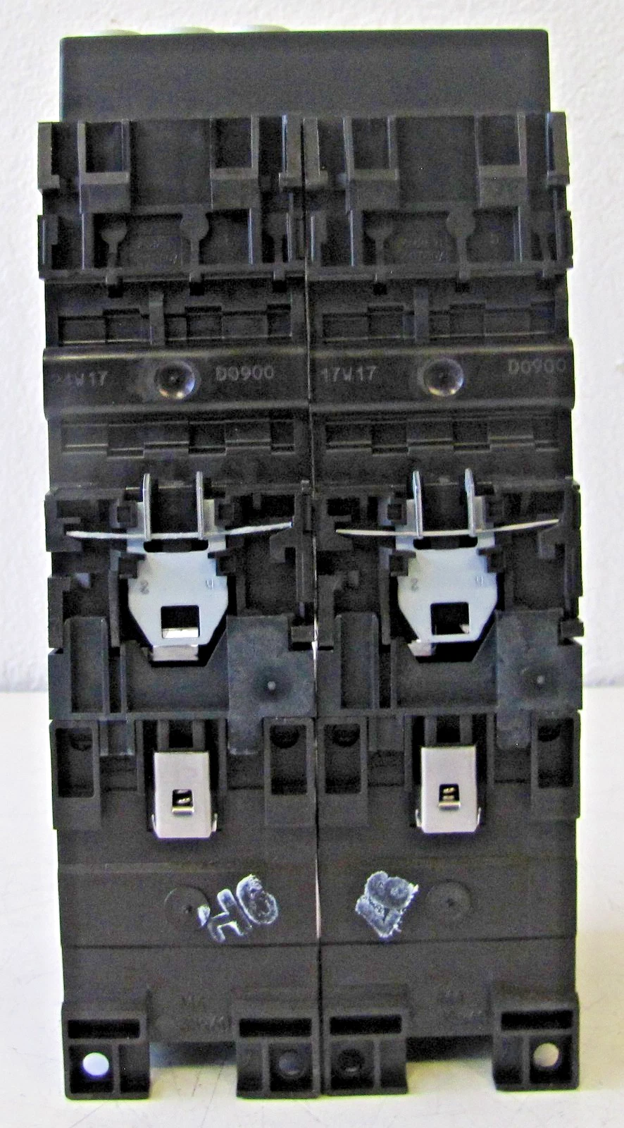 Used Eaton Reversing Contactor Assembly 2x DILM9-10 2x PKZM0-6.3 Breaker 20A 3 Pole