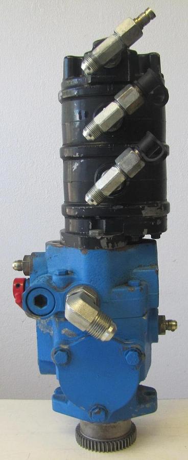 Used Advance Nilfisk 56304113 Triple Gear Pump & 56304112 Hydraulic Piston Pump Main