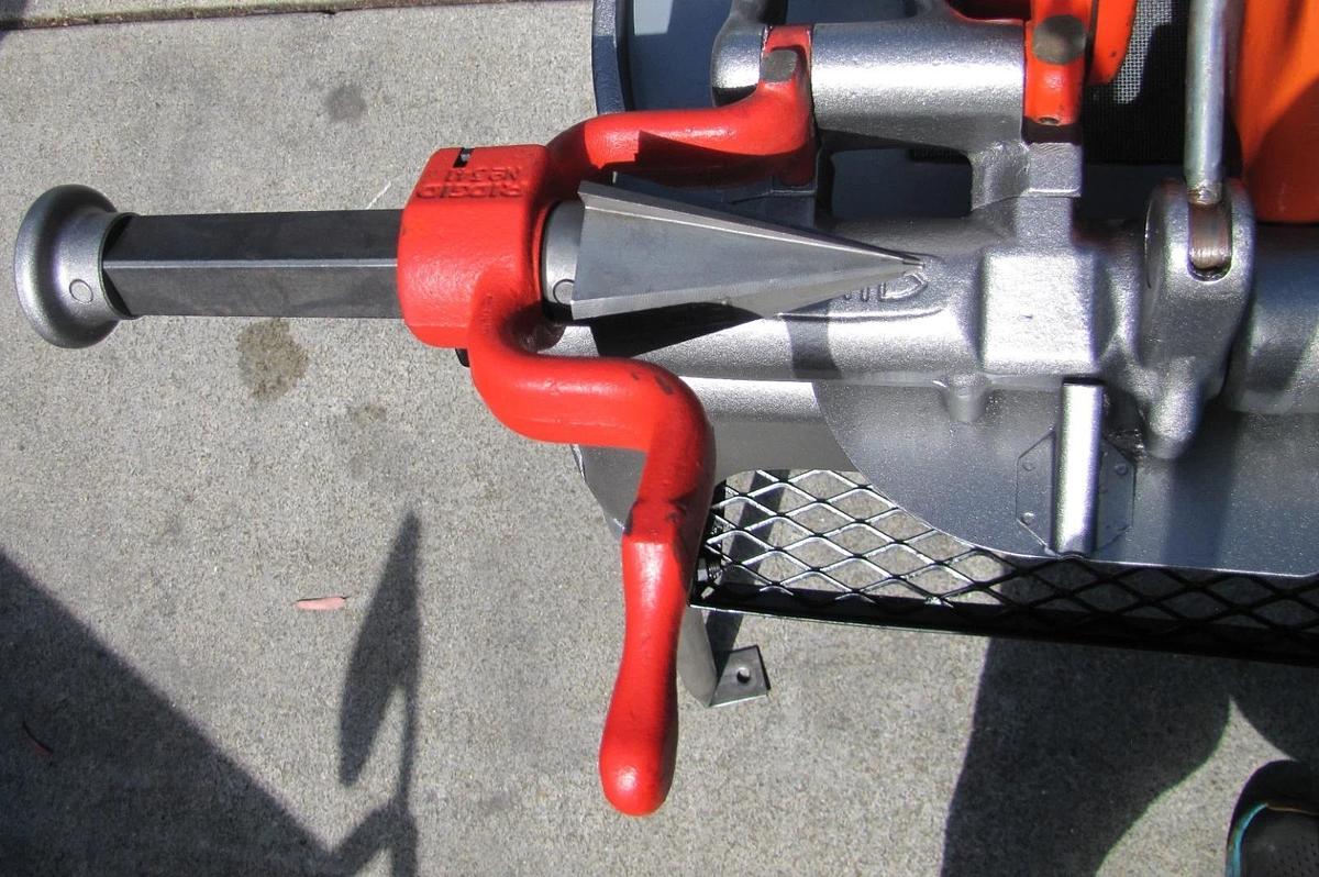 Used Ridgid 535 Pipe Threader 1/2" to 2" Pipe Threading Machine with 815A Die Head #2
