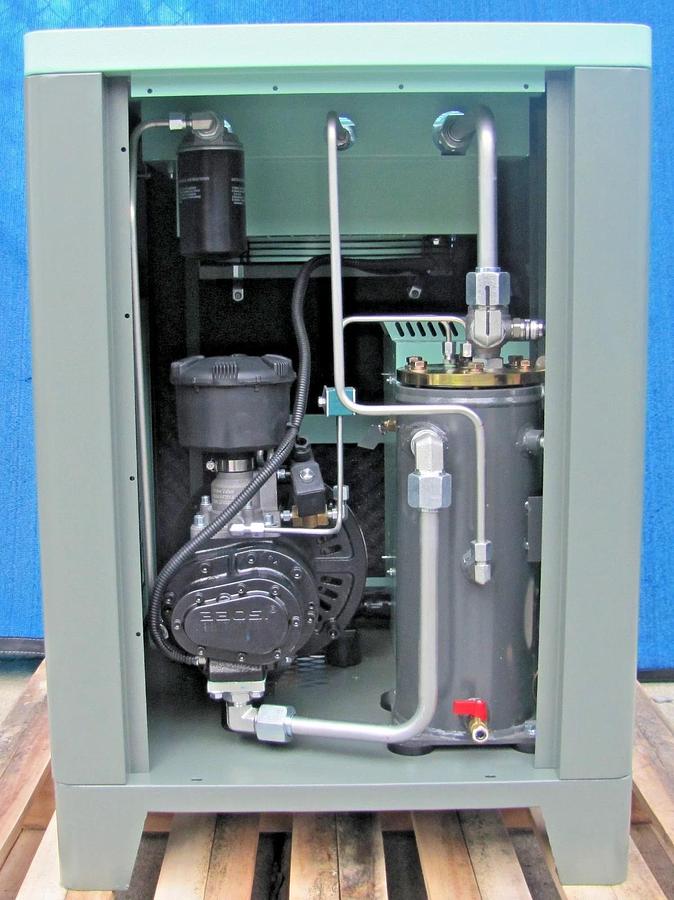 Used 2026 Maximus 10 HP Rotary Screw Air Compressor VFD 230V Single Phase