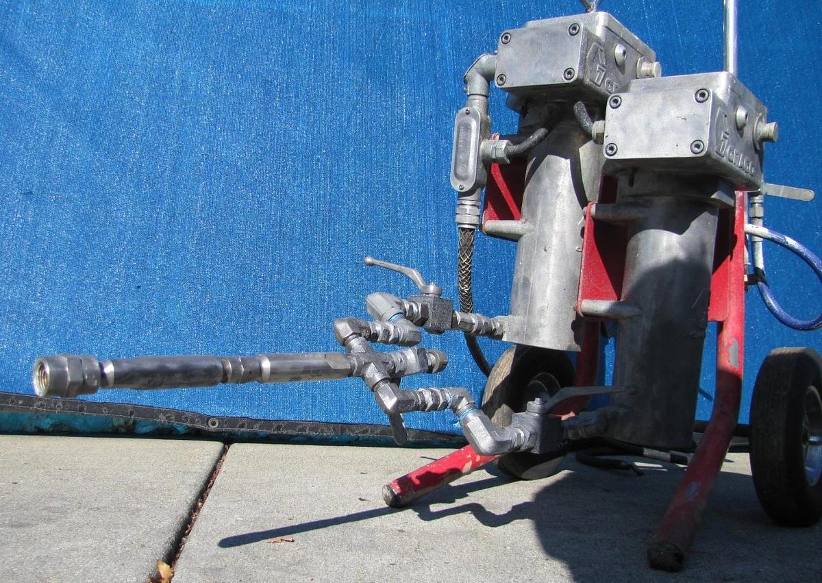 Used Coast Industrial Systems Dual Graco Viscon HP Fluid Paint Heater 220V 3 Phase