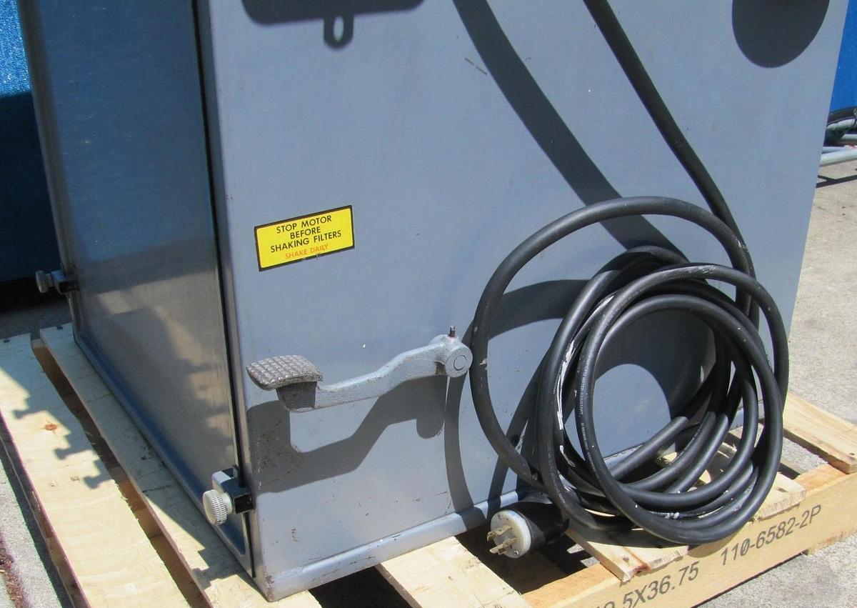 Used Torit 84 Dust Collector Air Filtration Unit 3 HP Baldor Blower Motor 230V 3 Ph