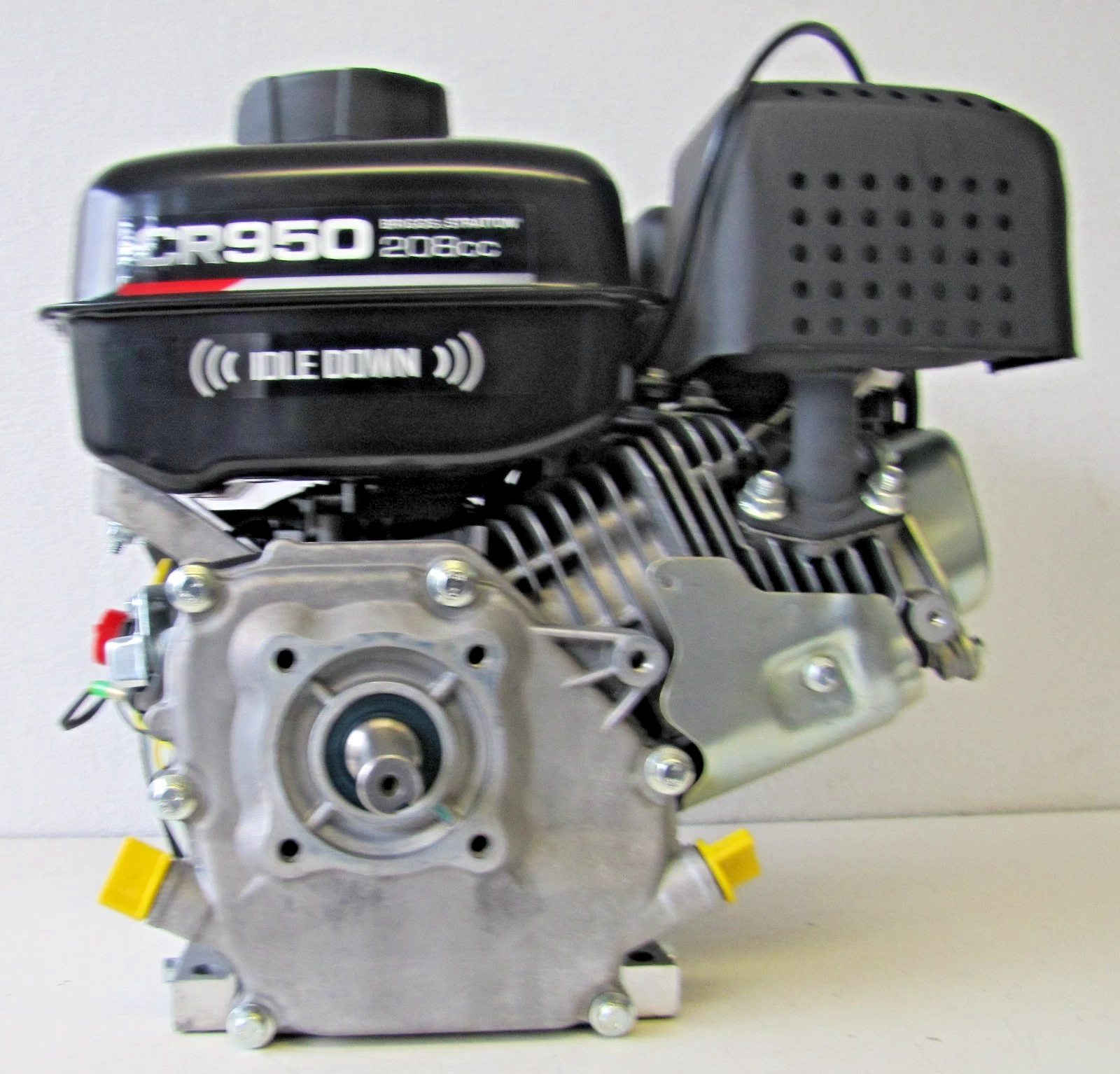 Used Husqvarna Briggs & Stratton 9.5 HP Gasoline Engine CR950 208cc 3/4" Shaft