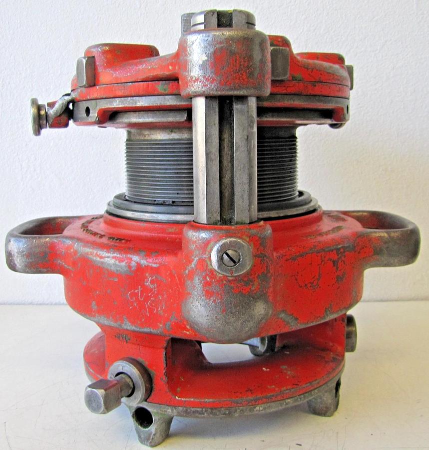 Used Ridgid 141 Receding Geared Pipe Threader 2-1/2" to 4" Jam Proof w/ Extras