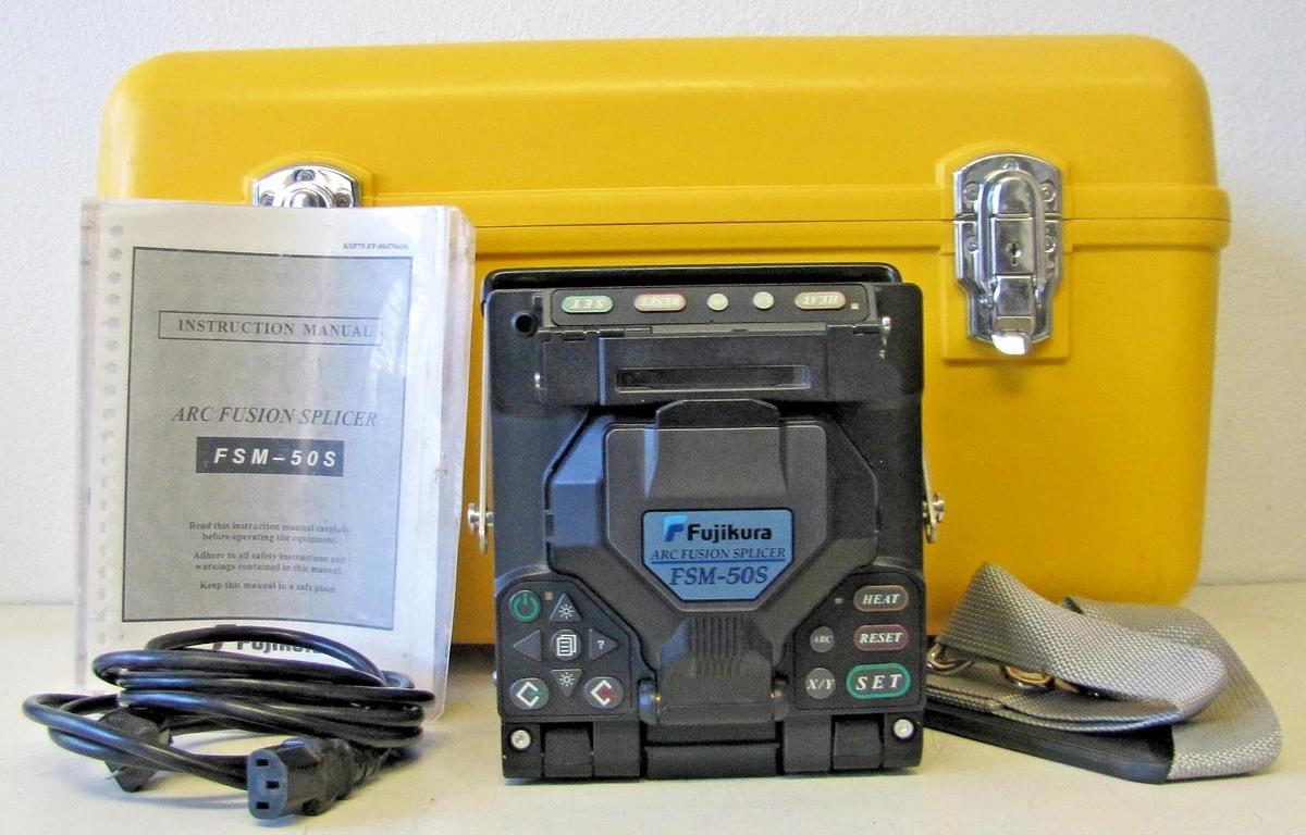 Used Fujikura FSM-50S Optical Fiber Arc Fusion Splicer AS IS with Case and Manual