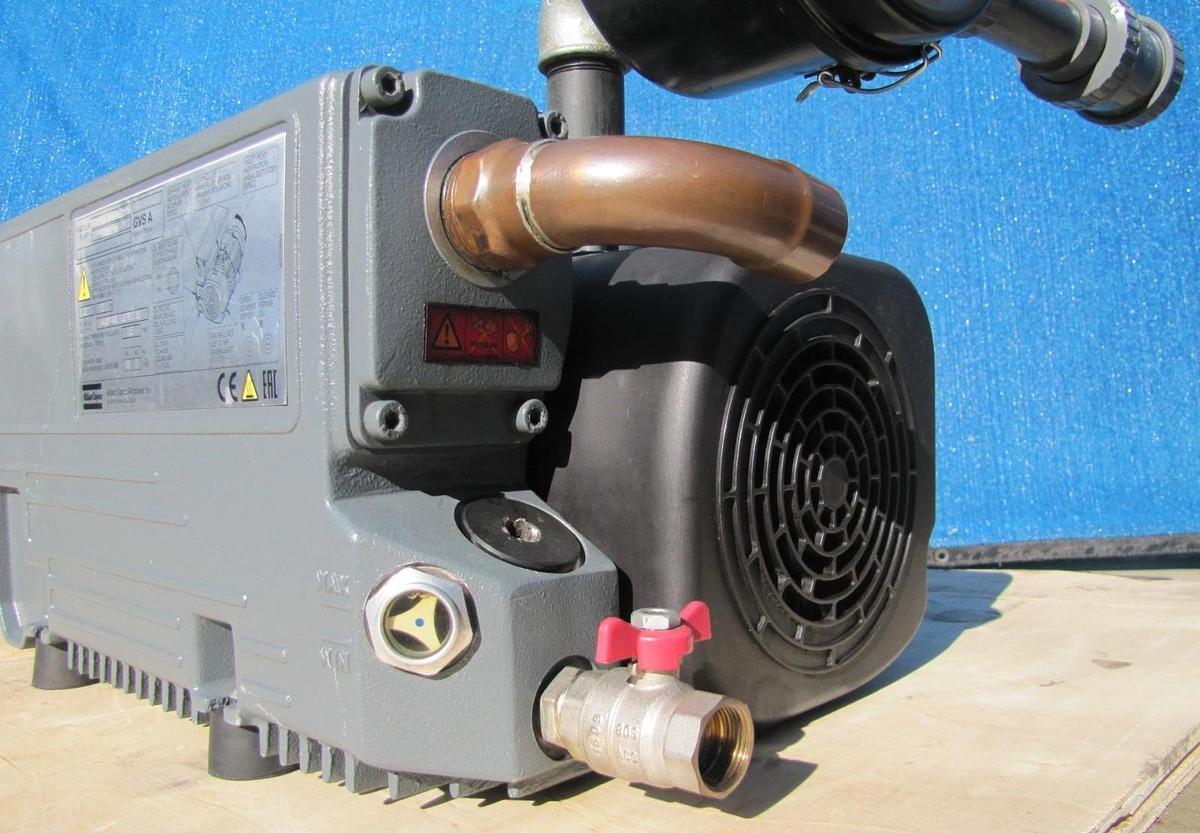 Used Atlas Copco 3 HP GVS Oil Lubricated Rotary Vane Vacuum Pump 42 CFM 230/460V