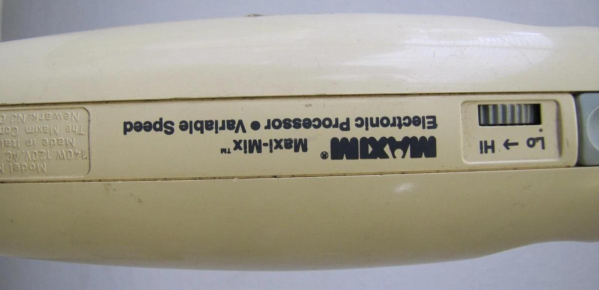 Used Maxim Maxi-Mix Handheld Food Processor Chopper Grinder MX-11 120V