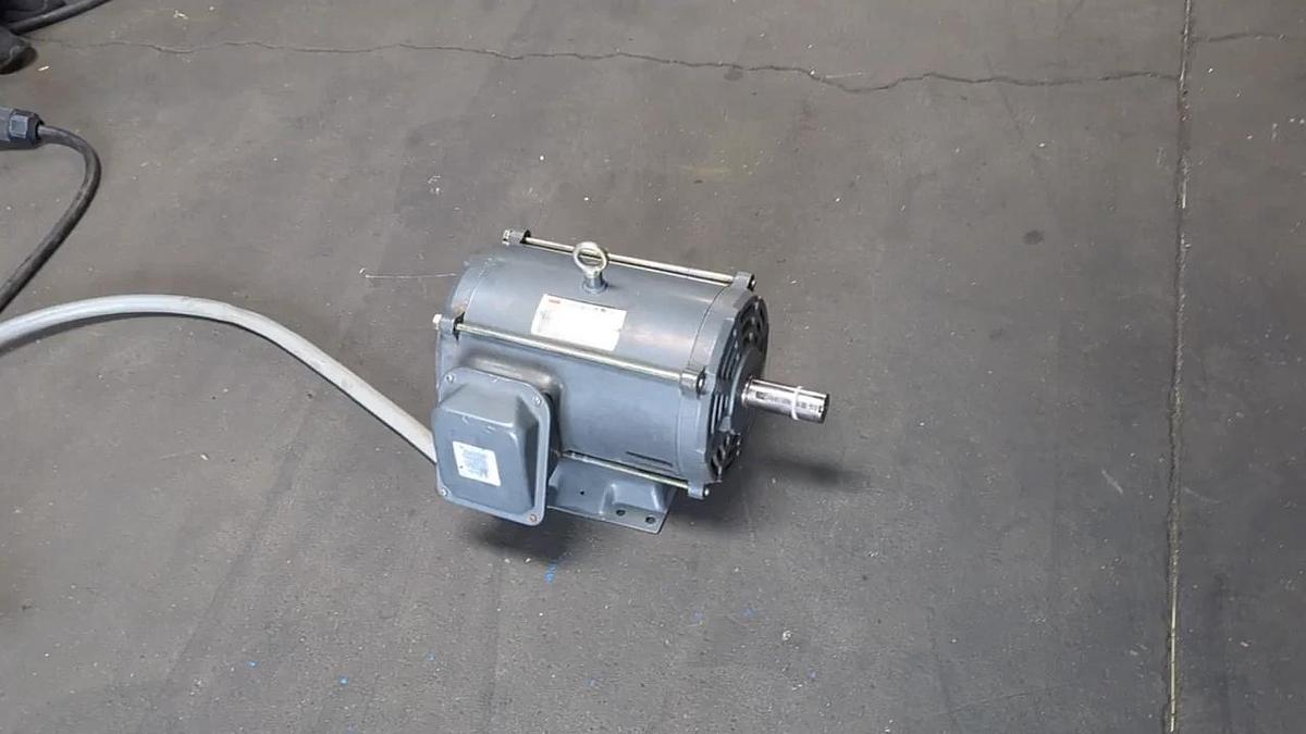 Used Dayton Industrial 10HP Electric Motor 208-230/460V 3 Phase 1740 RPM 215T  10 HP