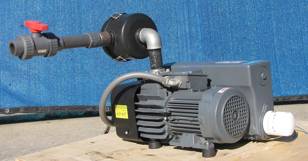 Used Atlas Copco 3 HP GVS Oil Lubricated Rotary Vane Vacuum Pump 42 CFM 230/460V
