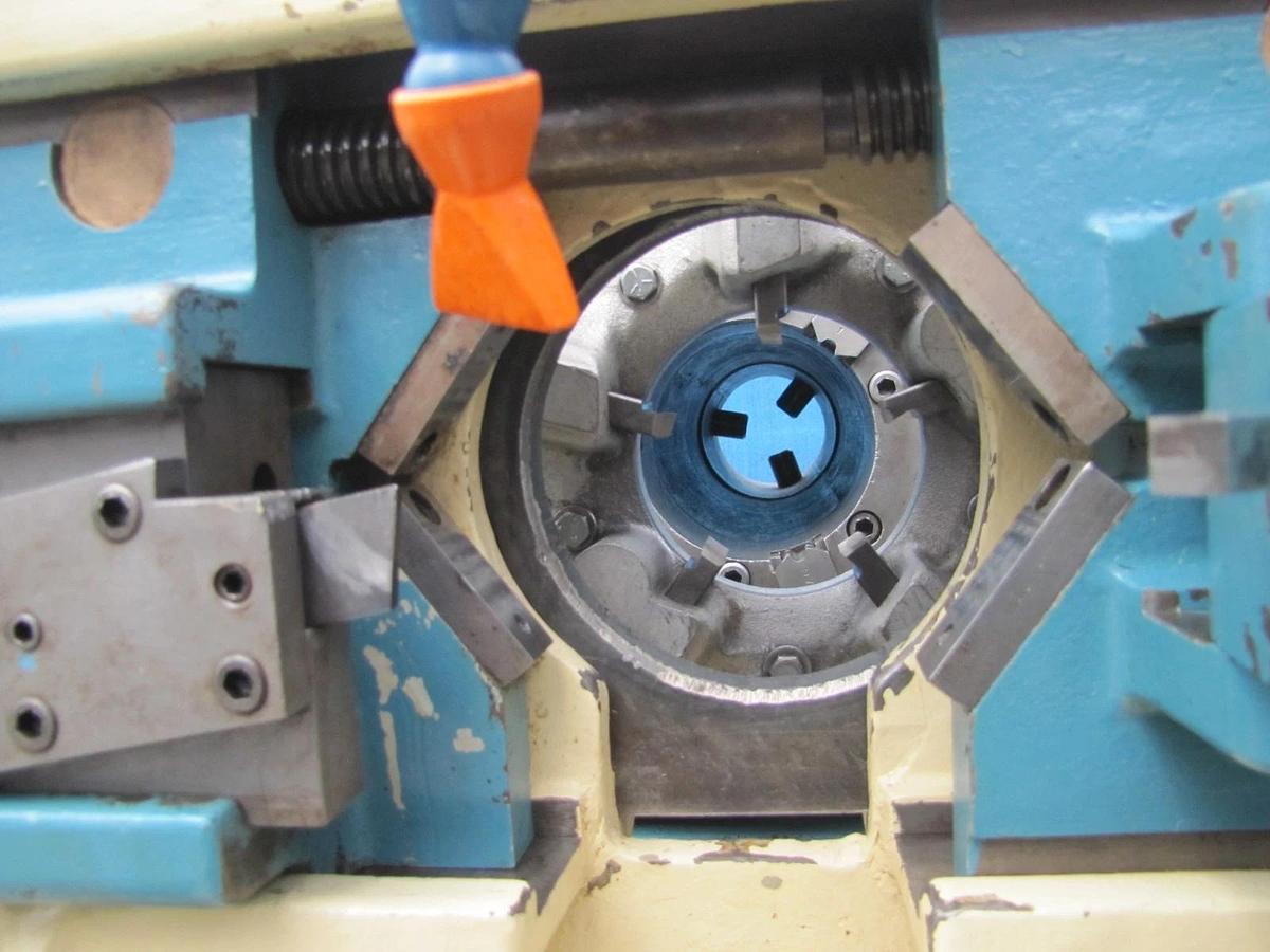 Used Oster 784 Pipe & Bolt Threader 1/2"-4" 3HP 230V 3 Phase Oil Pump 6 Die Heads