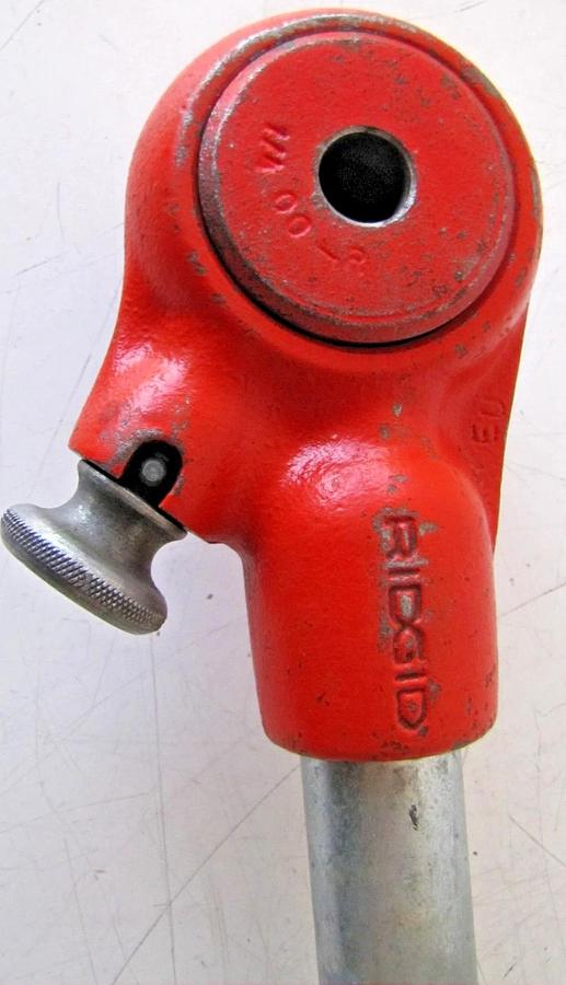 Used Ridgid 00-R Ratchet Pipe Threader with 1/4" Die