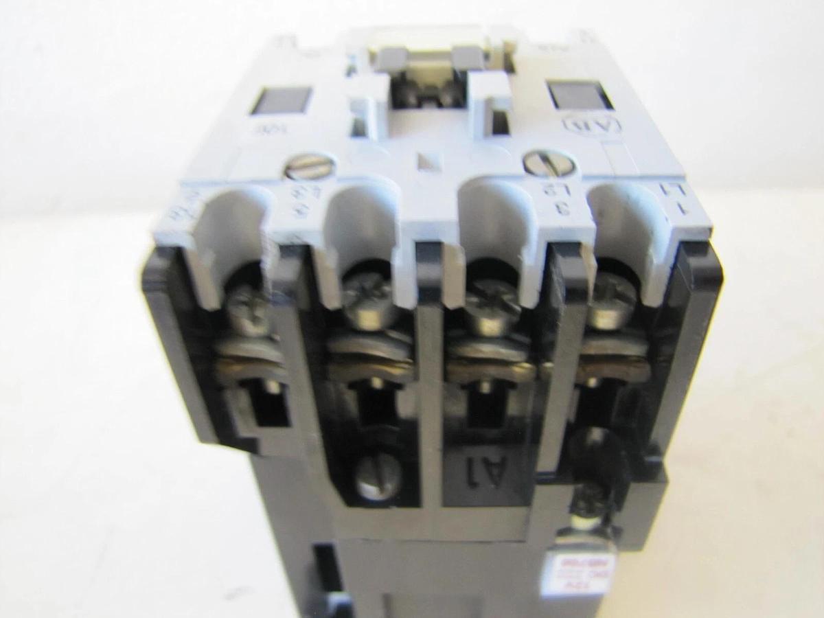 Used Allen Bradley AB 35A Contactor 100-A18NZ*3 12V DC Coil 35 Amp 10E