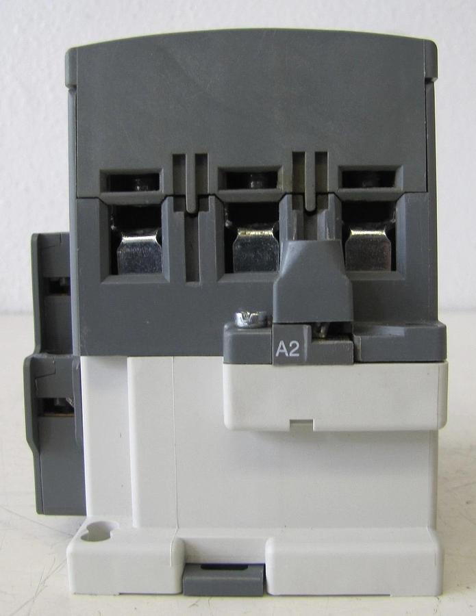 Used ABB Allen Bradley AX65-30 110 Amp 3 Pole Contactor 690V 110A with 230V Coil #1