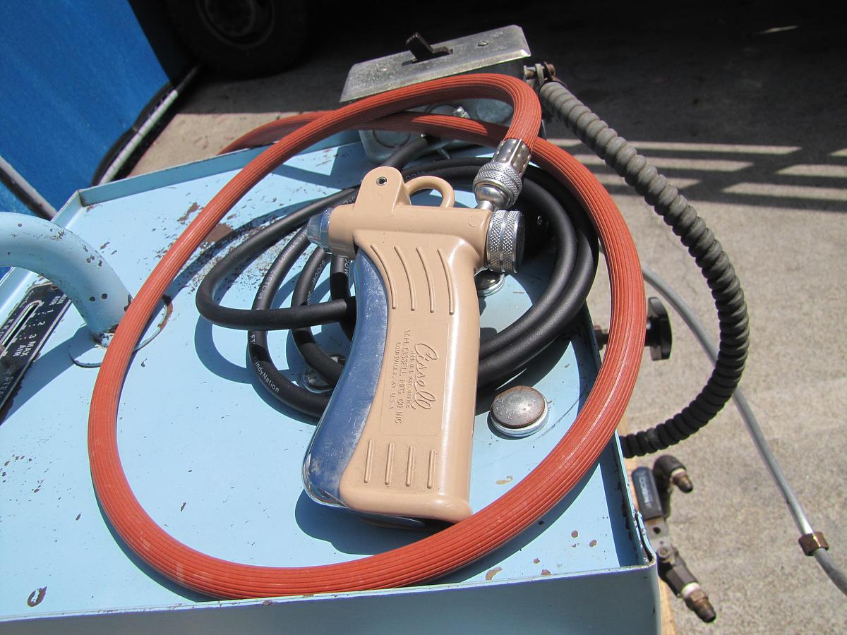 Used Cissell FFCD Dress Garment Form Finisher Steam Dry Cleaning  Suzy Susie