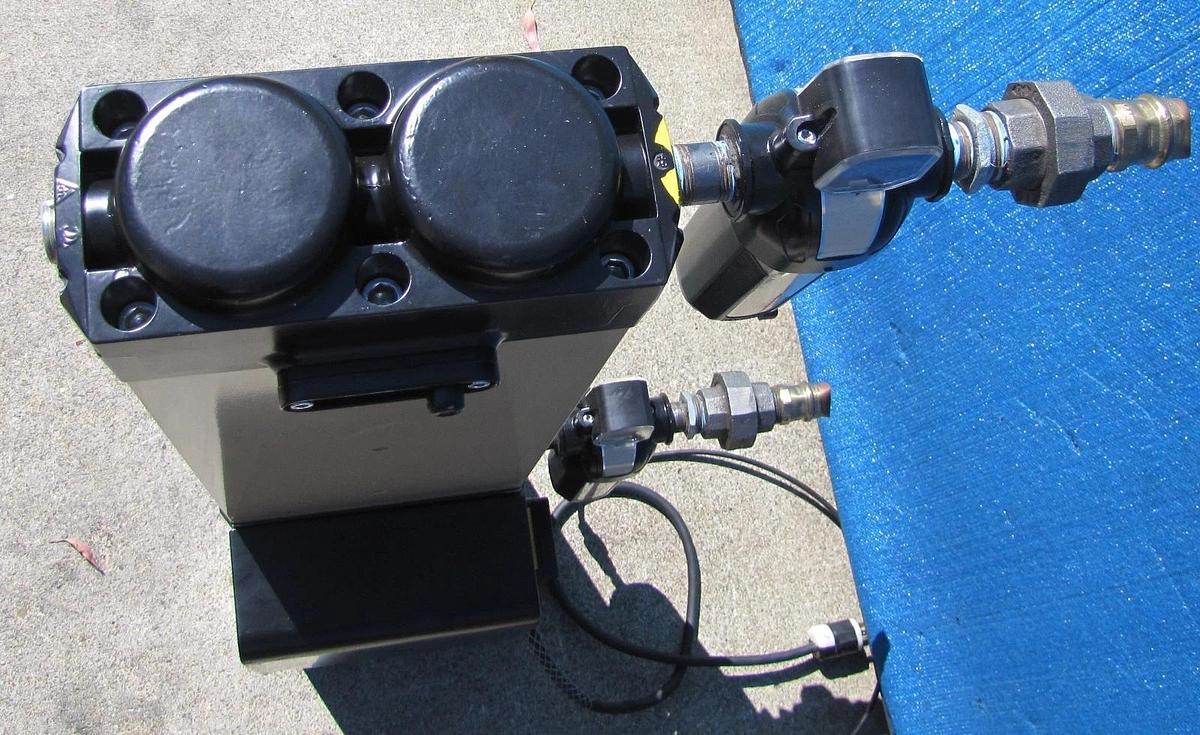 Used Ingersoll Rand D54IM Heatless Desiccant Compressed Air Dryer 115V 2.4 Gallon