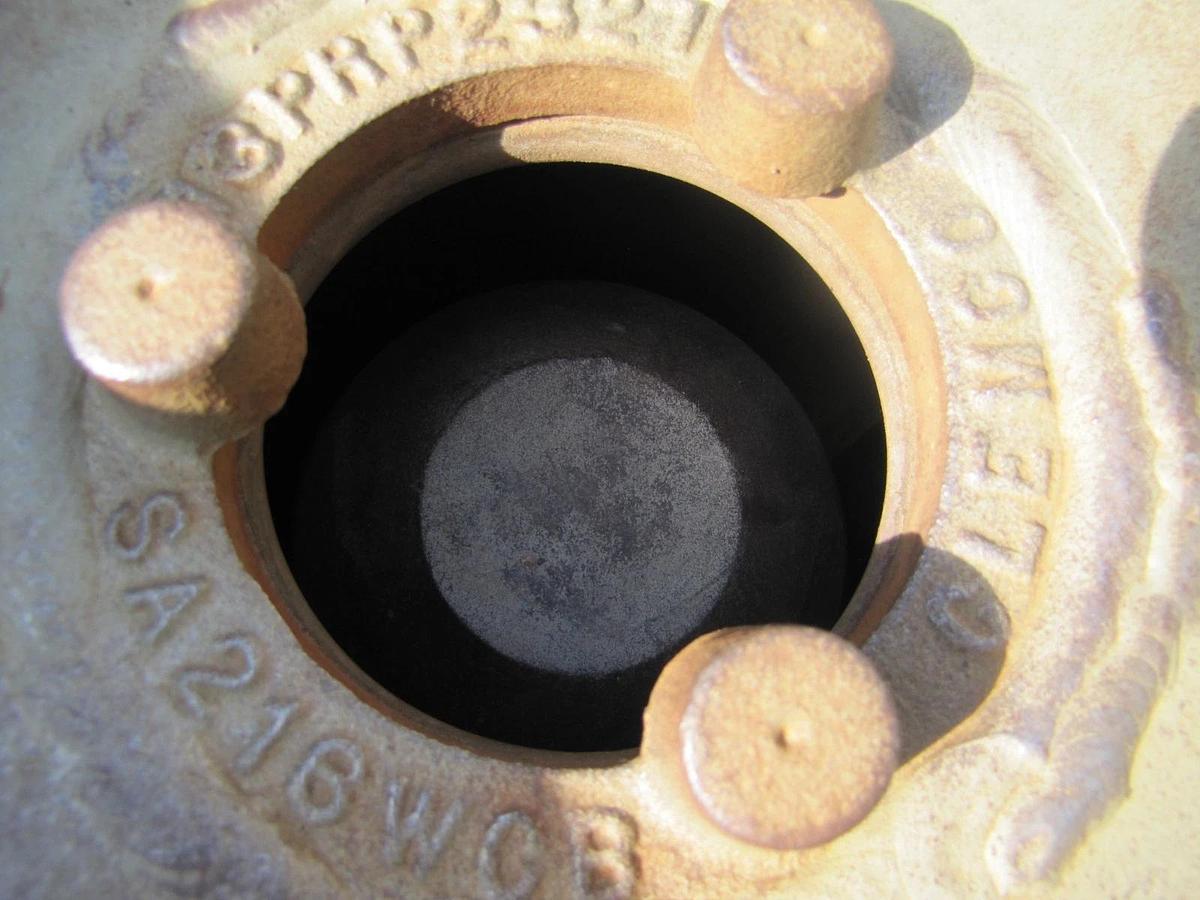 Used Clemco 2450 Classic 150 Portable Sand Blaster Blast Pot 6 CU FT 600 LBS