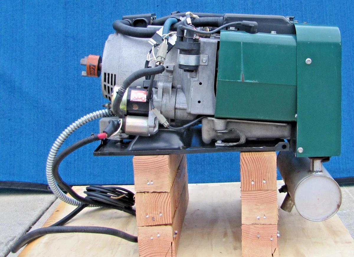 Used Onan Commercial 6500 Watt RV Generator Gasoline Powered 120V Output