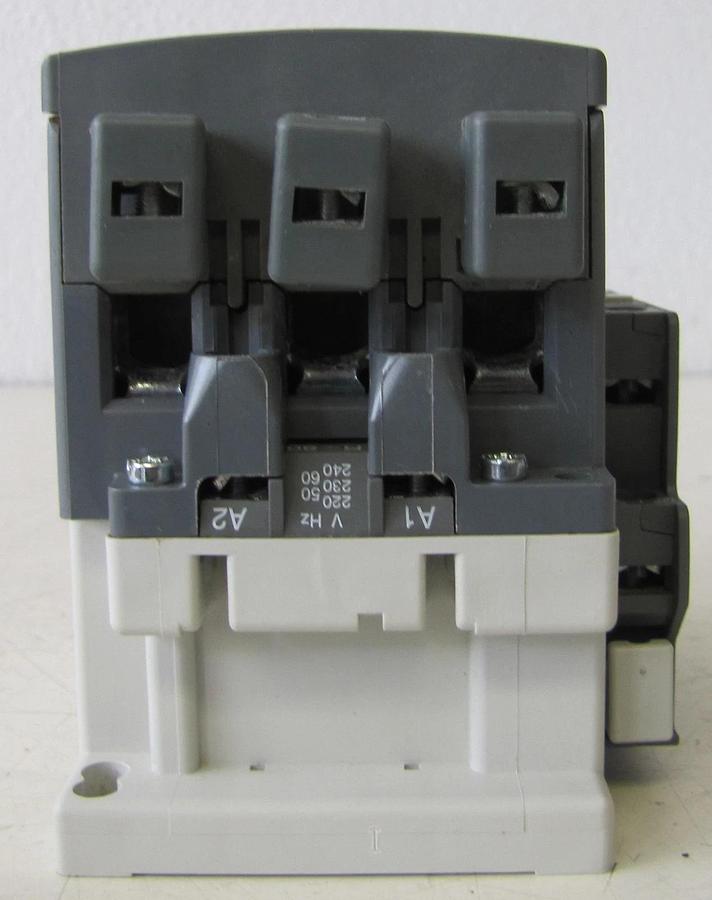Used ABB Allen Bradley AX65-30 110 Amp 3 Pole Contactor 690V 110A with 230V Coil #1