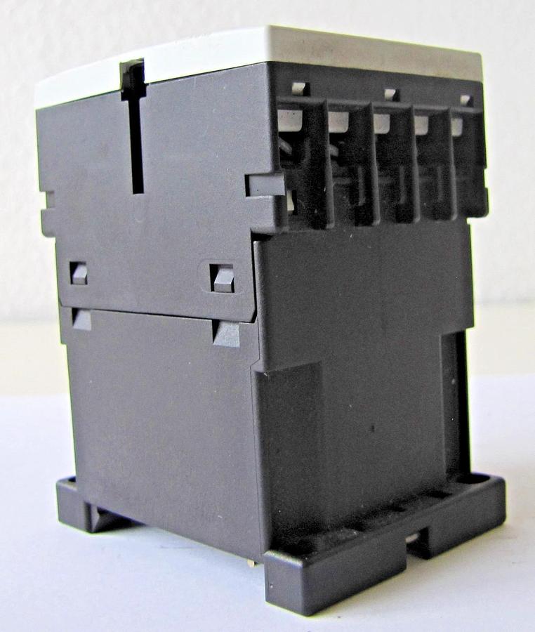 Used Siemens 3RH1131-1AB00 Control Relay 10A 24V Coil 3NO 1NC 4 Pole Contactor