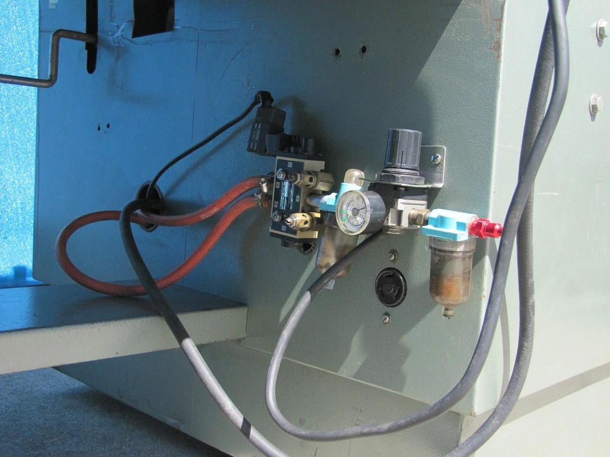 Used Weldotron 5201A L-Bar Heat Shrink Sealer Wrapping Machine & Conveyor 220V 1 Ph