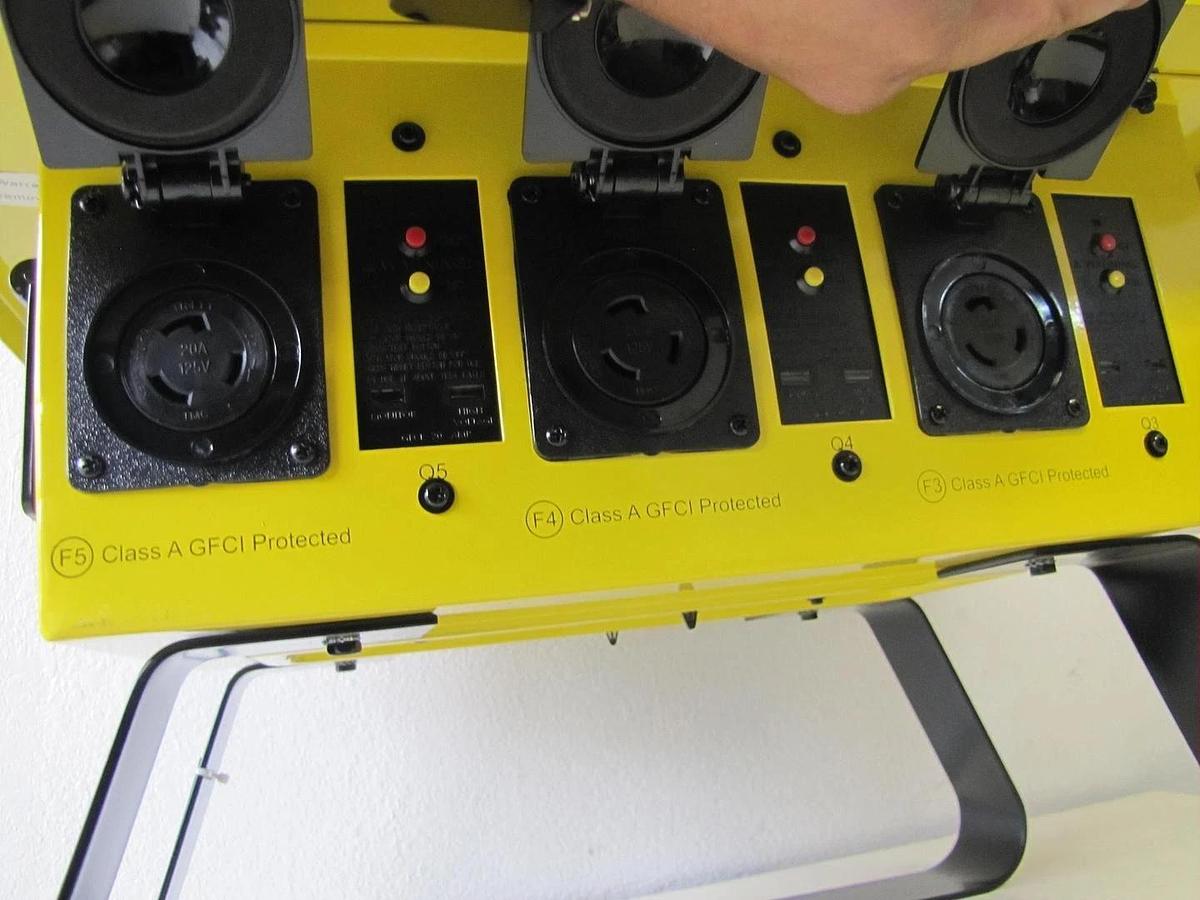 Used Voltec 125/250V 50A Temporary Power Distribution Spider Box T-BOX-6L Twist Lock