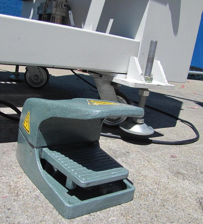 Used GBC 4064WF 64 Inch Wide Format Heated Roller Laminator 220V 1 Phase Industrial