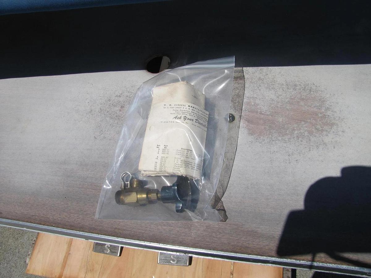 Used Ceco Dry Cleaning Machine Ironing Steam Press Steam & Air Operated Cissell Type