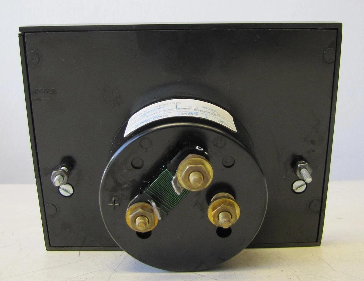 Used Omega 7055 Analog Panel Meter Temperature Scale 500 °F / 250°C