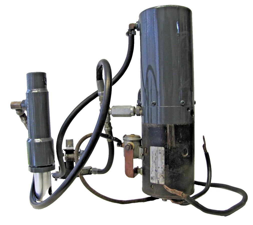 Used Monarch Hydraulics 12V DC Hydraulic Pump 2114 with Ram 12 VDC 2500 psi 1 Gallon