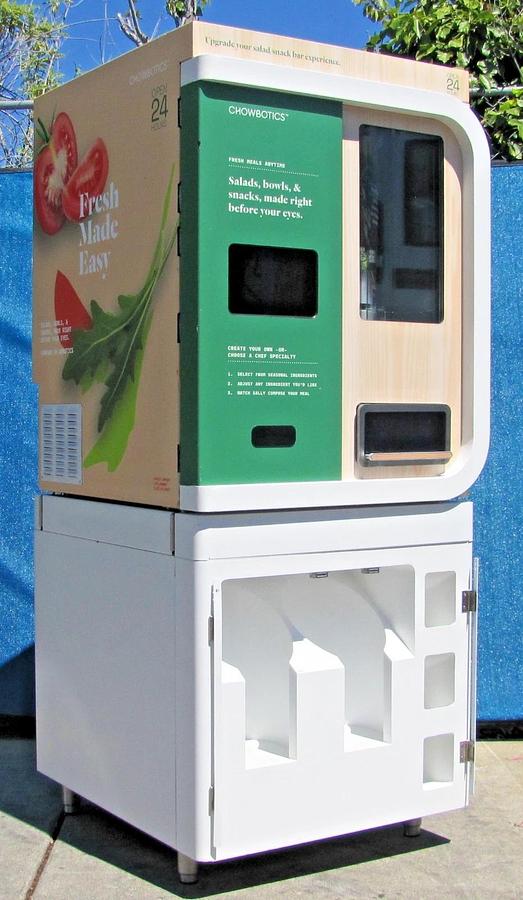 Used Chowbotics Sally01 Fresh Meal Salad Food Refrigerated Vending Machine AS IS 120V