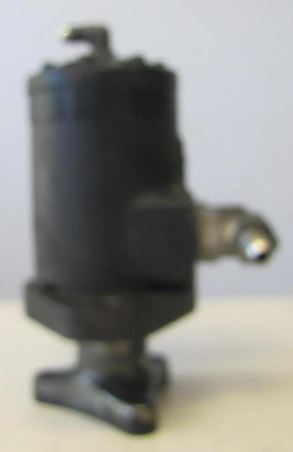 Used Advance Nilfisk 56304811 Scrub Hydraulic Motor Eaton 101-3045-009 Captor