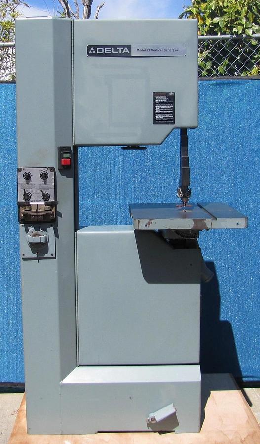 Used Delta Model 20 28-653 Vertical Band Saw 2HP 230V 1PH 24x20 Table Blade Welder