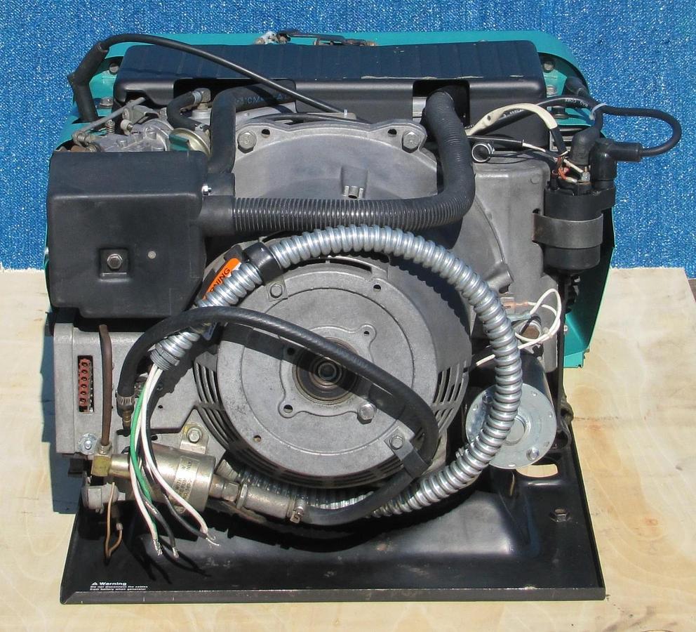 Used Onan Commercial 6500 Watt RV Gasoline Generator 120/240V Output 1784 Hours