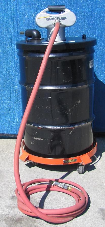 Used Guard Air Portable Air Powered Vacuum Cleaner 55 Gallon Drum w/ Air Hose