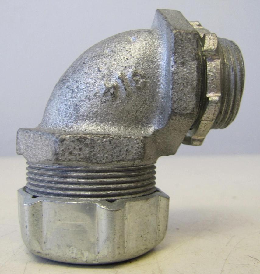 Used Lot of 5 Thomas & Betts 3/4” Liquid Tight 90 Degree Angle Connectors