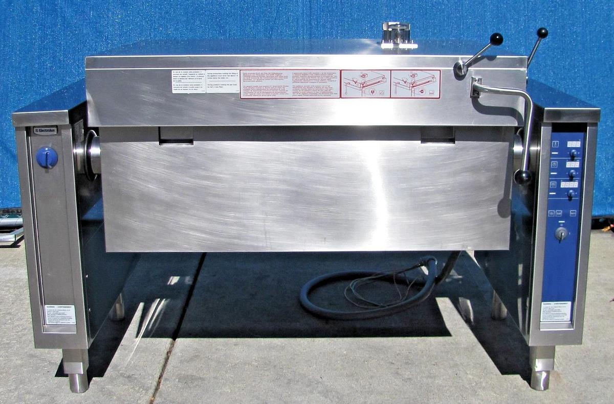 Used Electrolux 40 Gallon Pressure Bratt Tilt Braising Pan 9CHG583310 480V 3 Phase #2