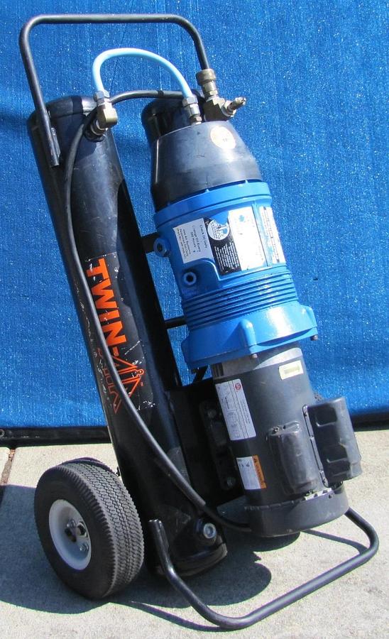 Used Twin Air TA-3 Rotary Vane Air Compressor 2HP 115V Two 50ft Hoses & Manifold #2