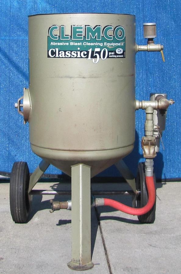 Used Clemco 2450 Classic 150 Portable Sand Blaster Blast Pot 6 CU FT 600 LBS