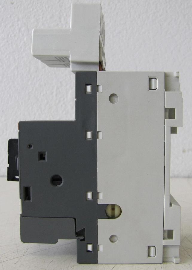 Used ABB Allen Bradley MS132 Manual Motor Starter 2.5 - 4.0 Amp 3 Pole 690V