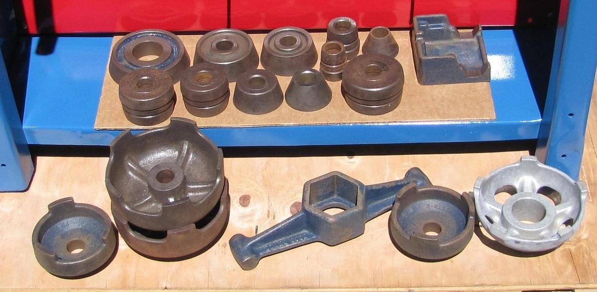 Used Ammco 4000 Combination Disc & Drum Brake Lathe Bench and Attachments 120V